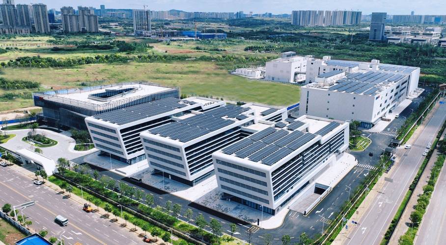 光迅科技高端光电子器件产业基地